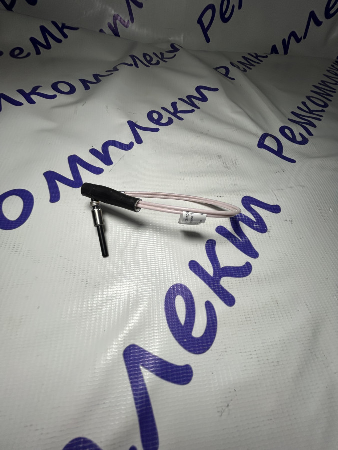 Свеча накаливания 18ЖД24.8106.130-КС, использующаяся в жидкостных подогревателях 12ЖД24-КС, 16ЖД24-КС}